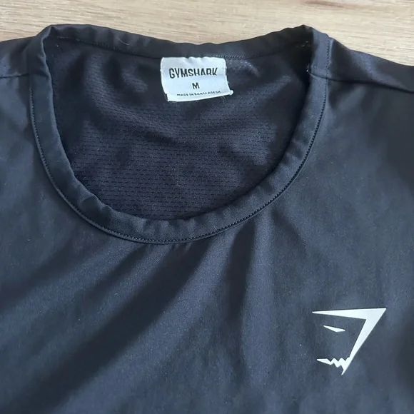 Gymshark Cropped Muscle Tank - Picture 3 of 7